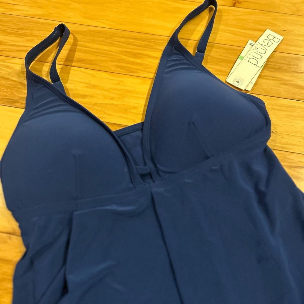 NWT Beyond Tummy Control Solid Essentials V Neck Tankini Top Swimsuit - Picture 12 of 16